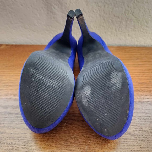 Not Too Coy Blue Suede Platform Pumps - Size 5 - Picture 4 of 5